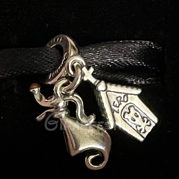 Disney Parks 2023 ZERO The Nightmare Before Christmas 2 Piece Pandora Charm NEW - Picture 5 of 5